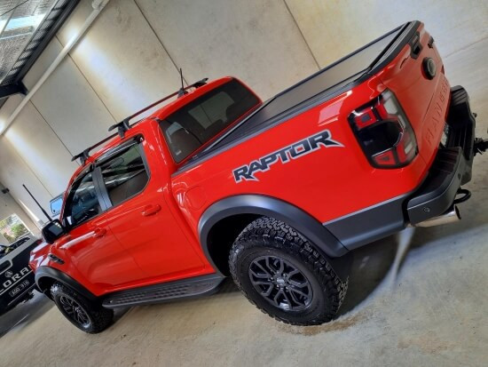 splash-n-shine-detailing-ceramic-coating-wyndham-car-550px_compressed.jpg